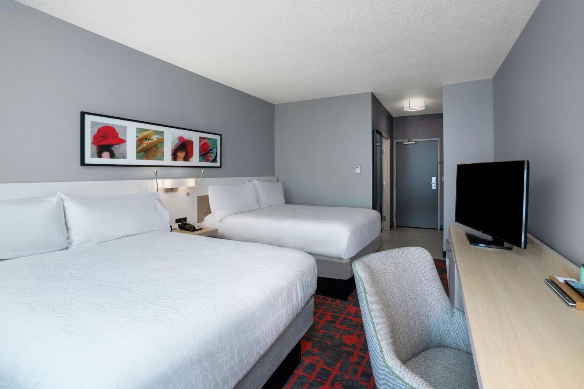 Hilton Garden Inn Louisville East Bagian luar foto