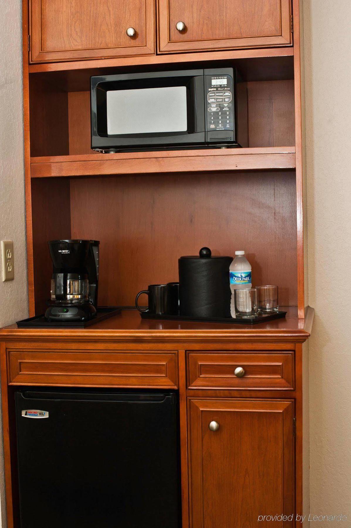 Hilton Garden Inn Louisville East Ruang foto